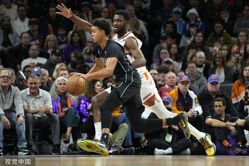 充分展示自 充分展示自