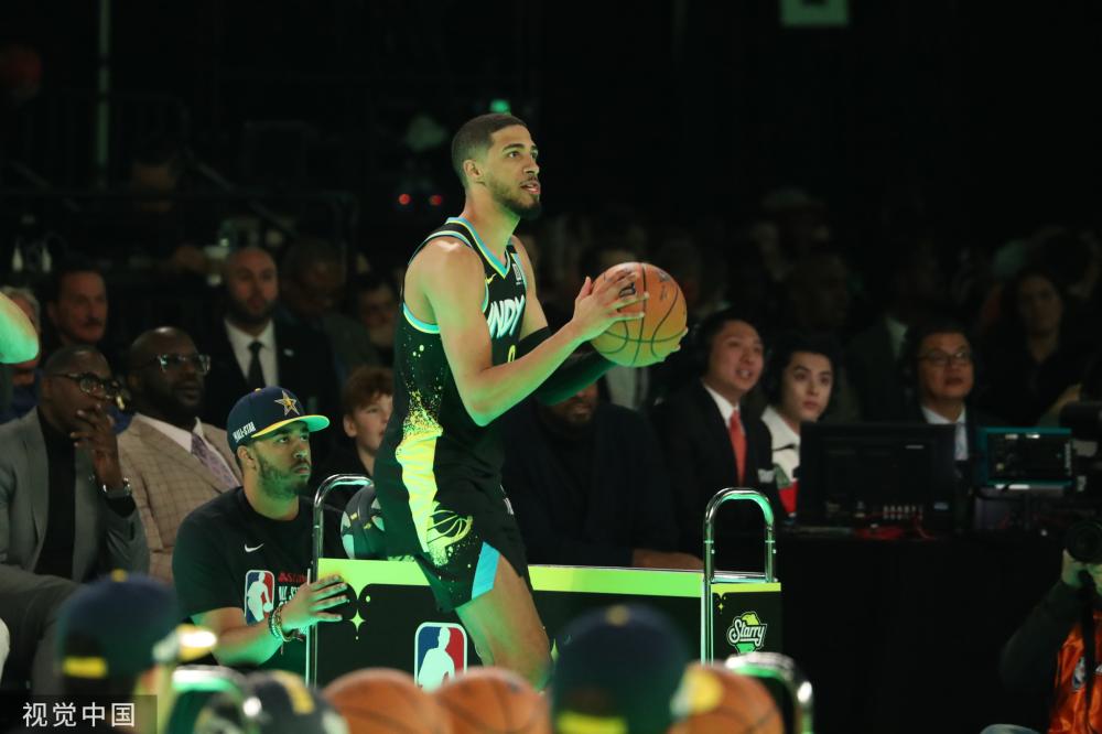 雷霆据徐居 雷霆据徐居