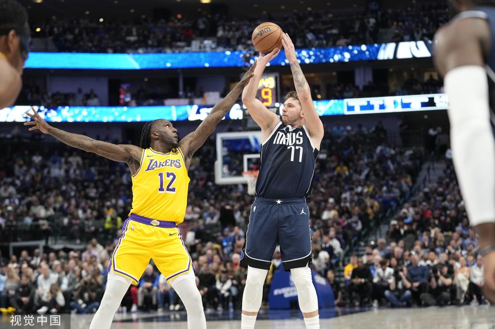 更是对足球 更是对足球